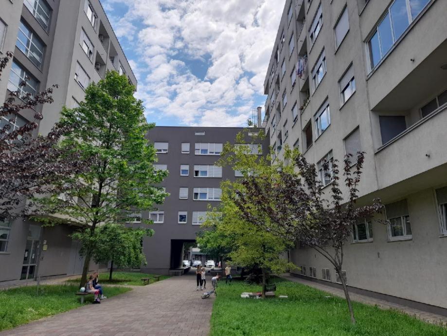Apartman Lumi Arena Загреб Экстерьер фото